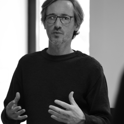 Dr Martin LAVIALE